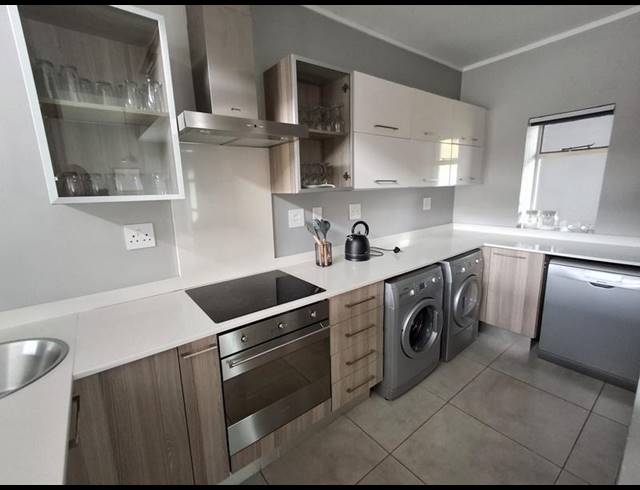 3 BEDROOM PROPERTY TO RENT IN OAKLANDS